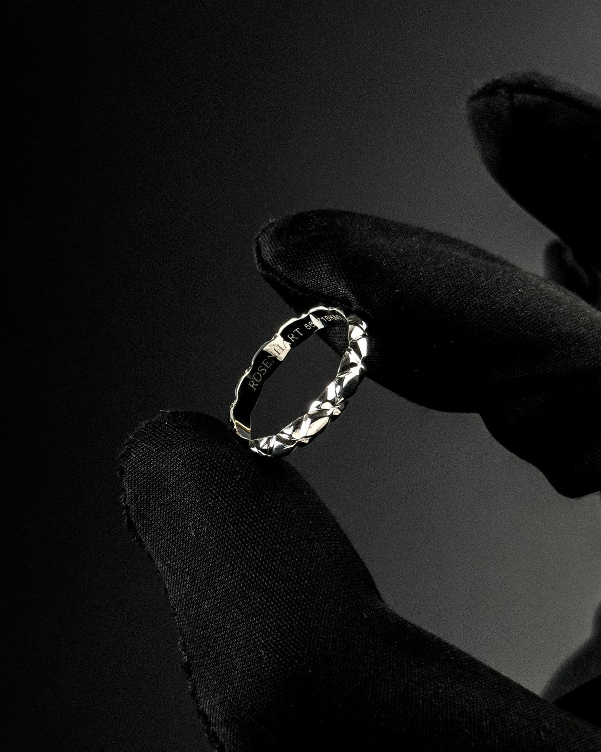 Scarlett No. 1 White Gold — lifestyle 02